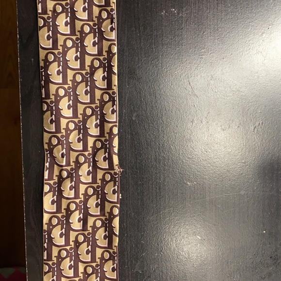 Dior head tie ✨ - Picture 6 of 9